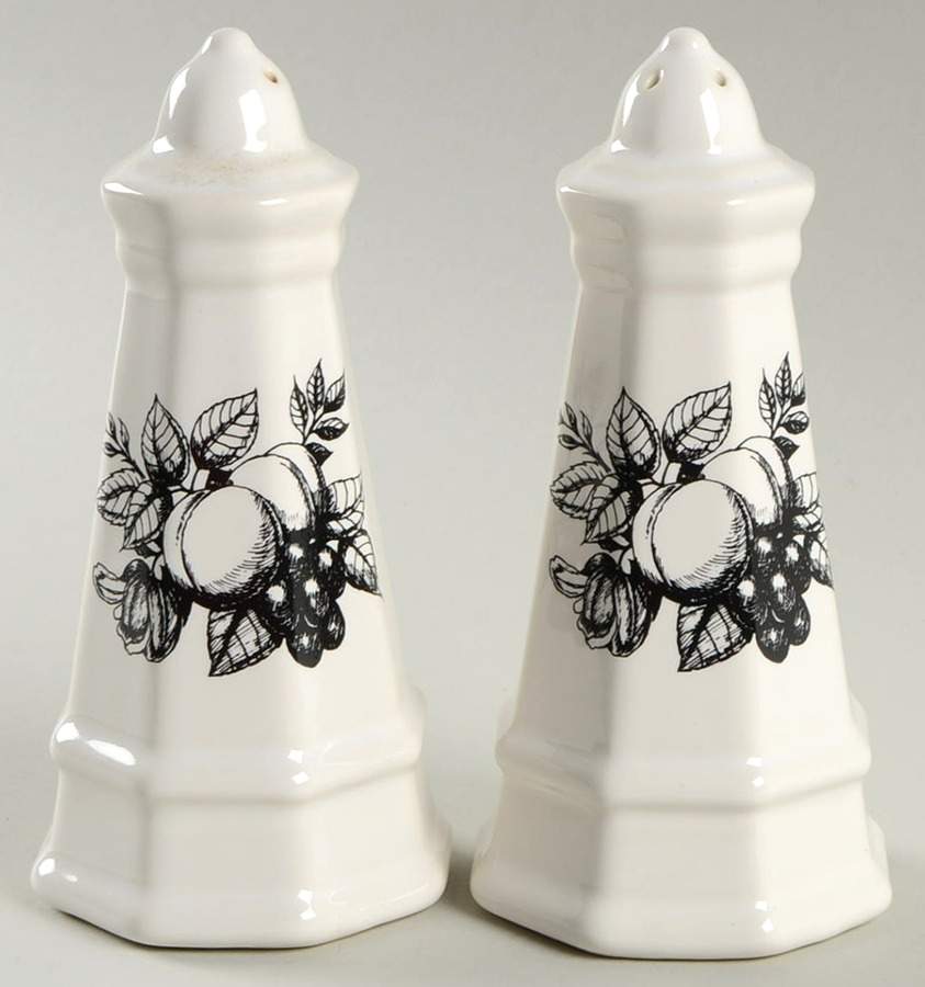 Market Basket Salt & Pepper Set by Pfaltzgraff-1