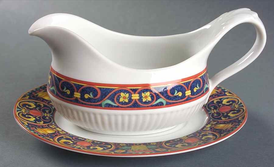 Mazarine Gravy Boat & Underplate by Pfaltzgraff-1