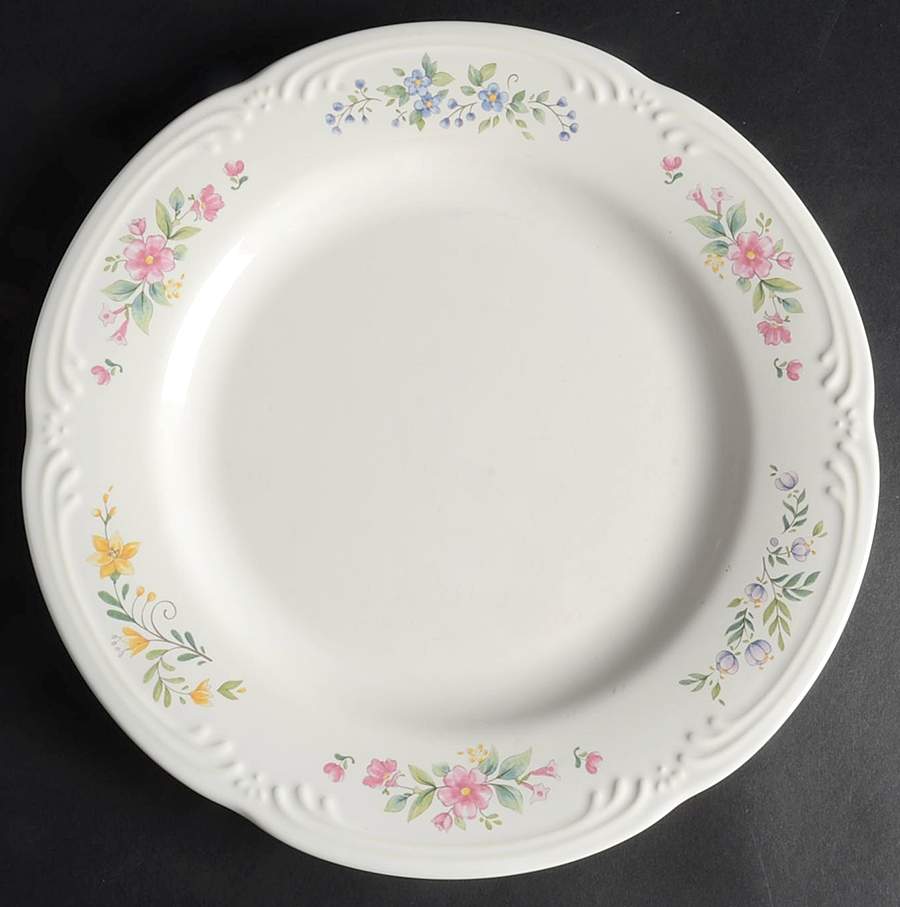 Meadow Lane Dinner Plate by Pfaltzgraff-1