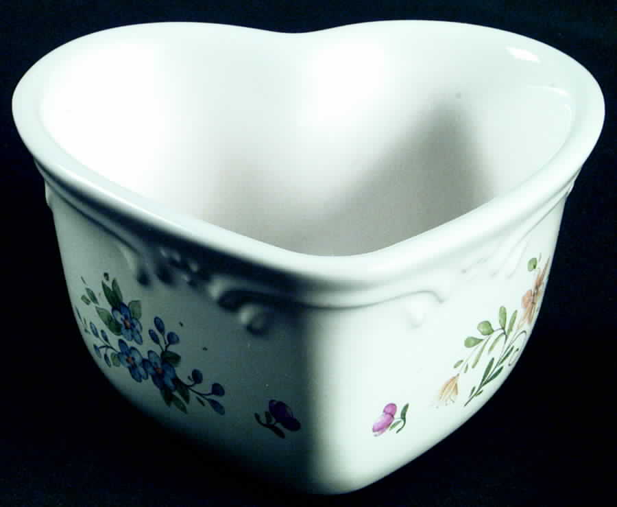 Meadow Lane Heart Shaped Custard Cup by Pfaltzgraff-1