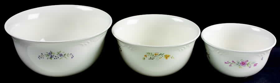 Meadow Lane (3 Piece) Mixing Bowl Set by Pfaltzgraff-1