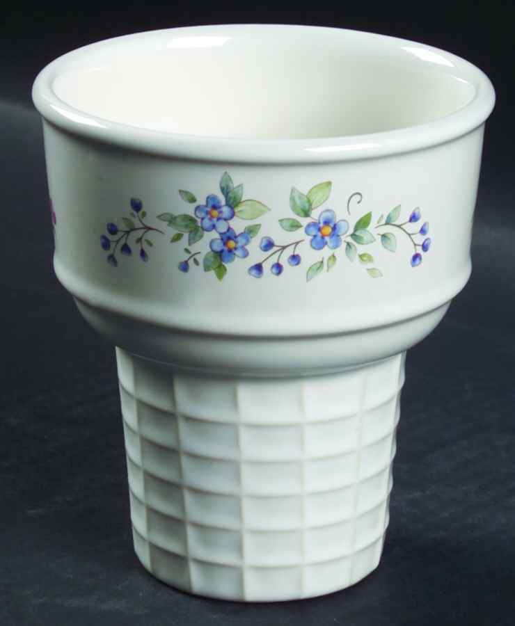 Meadow Lane Ice Cream Cone Shaped Dish by Pfaltzgraff-1