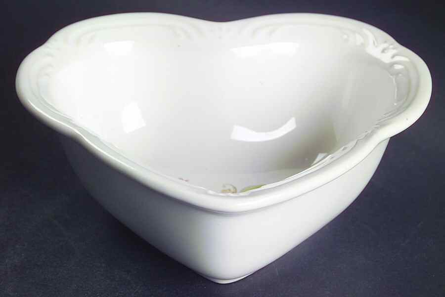 Meadow Lane 6" Heart Shaped Bowl by Pfaltzgraff-1