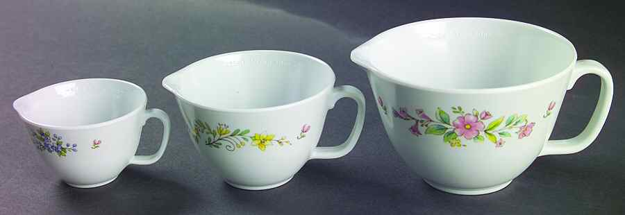 Meadow Lane 3 Piece Melamine Measuring Cup Set by Pfaltzgraff-1