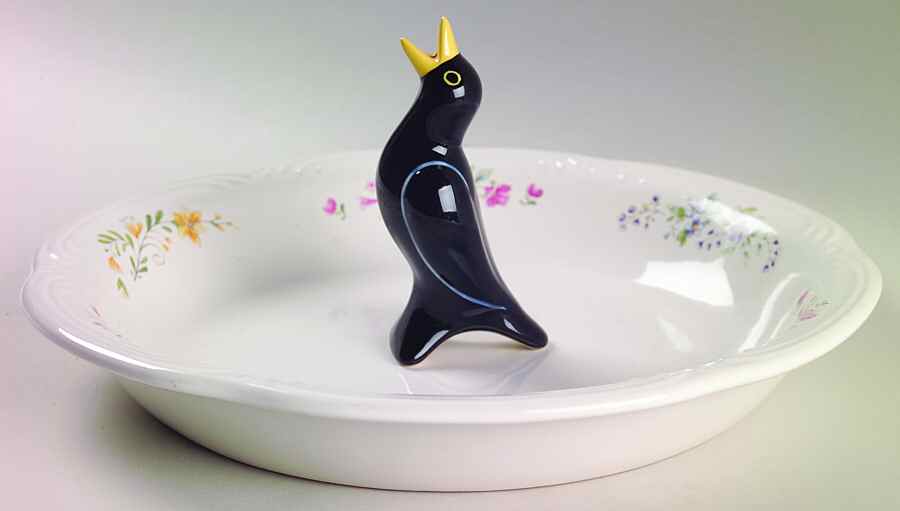 Meadow Lane 10" Pie Baking Plate with Pie Bird by Pfaltzgraff-1