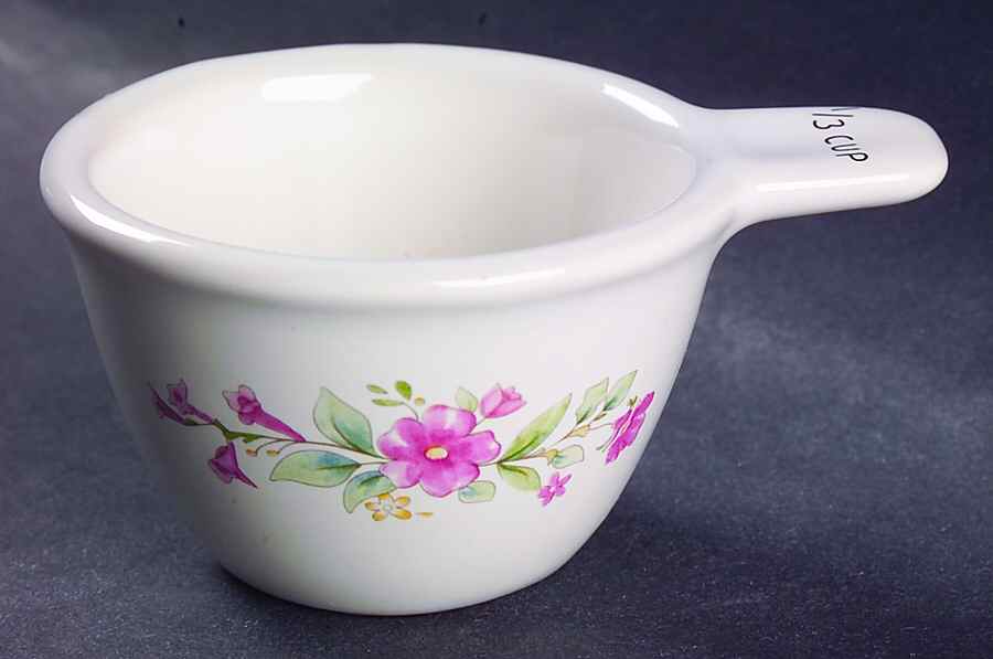 Meadow Lane 1/3 Cup Measuring Cup by Pfaltzgraff-1