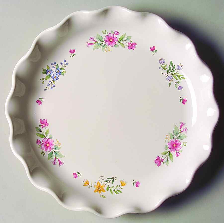Meadow Lane Fluted Luncheon Plate by Pfaltzgraff-1