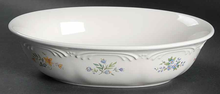 Meadow Lane 10" Oval Vegetable Bowl by Pfaltzgraff-1