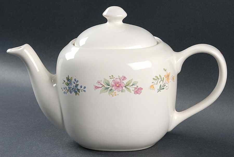 Meadow Lane Oval Teapot & Lid by Pfaltzgraff-1