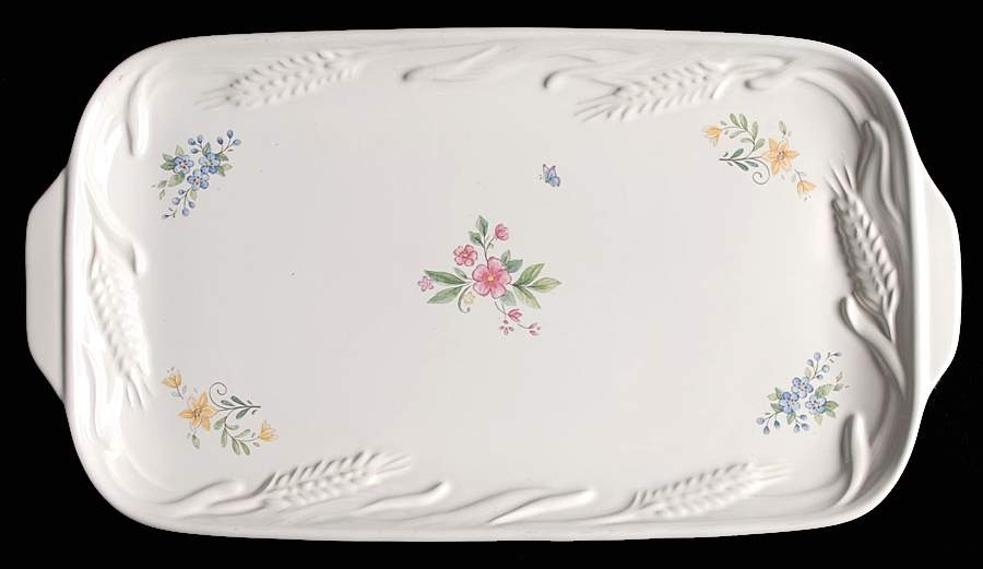 Meadow Lane Bread Tray by Pfaltzgraff-1