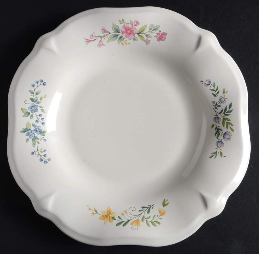 Meadow Lane Sculpted Luncheon Plate by Pfaltzgraff-1