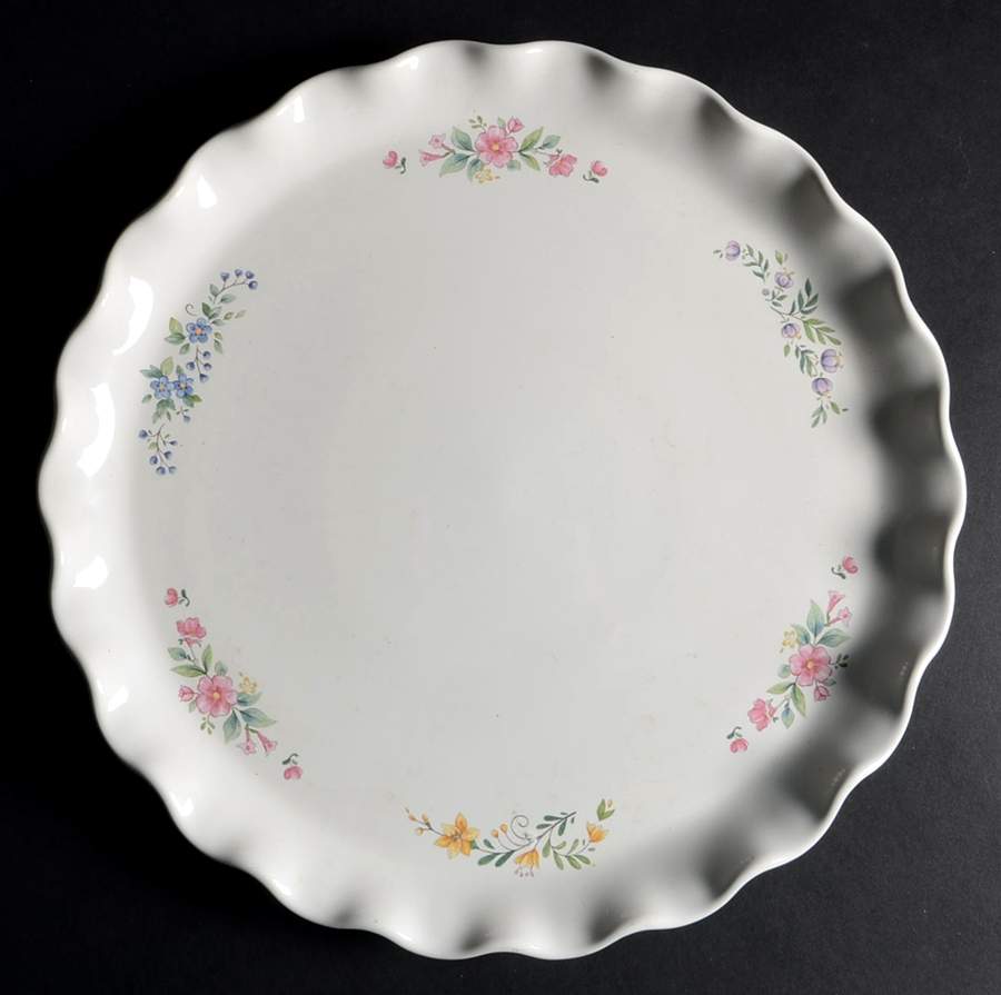 Meadow Lane Fluted Cake Plate by Pfaltzgraff-1