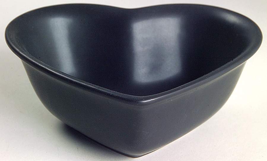 Midnight Sun 6" Heart Shaped Bowl by Pfaltzgraff-1