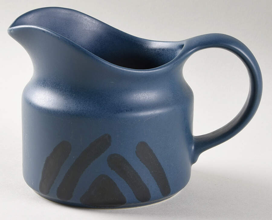 Morning Light Gravy Boat by Pfaltzgraff-1