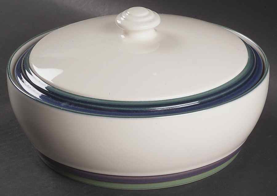 Mountain Shadow 2 Qt Round Covered Casserole by Pfaltzgraff-1