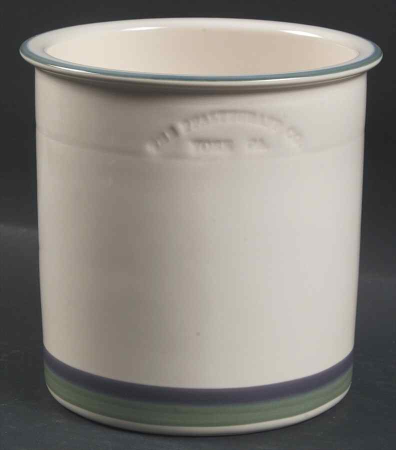 Mountain Shadow Large Gadget Crock by Pfaltzgraff-1