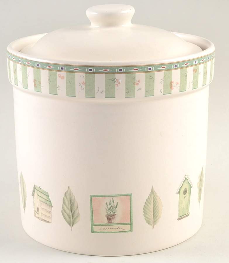Naturewood Large Canister & Lid with Seal Ring by Pfaltzgraff-1