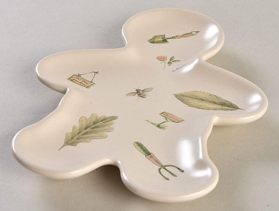 Naturewood Gingerbread Plate by Pfaltzgraff-1