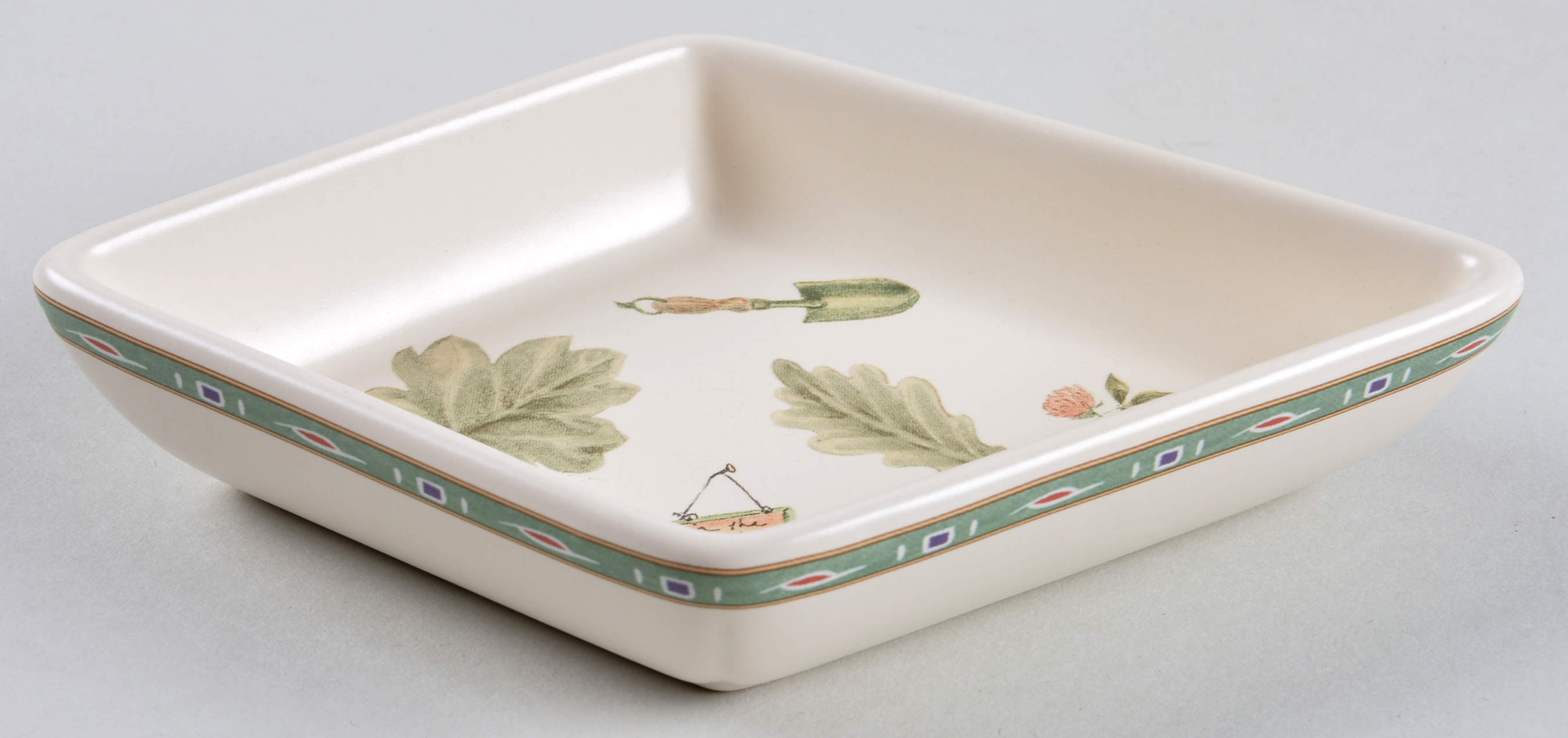 Naturewood Diamond Shaped Dish by Pfaltzgraff-1