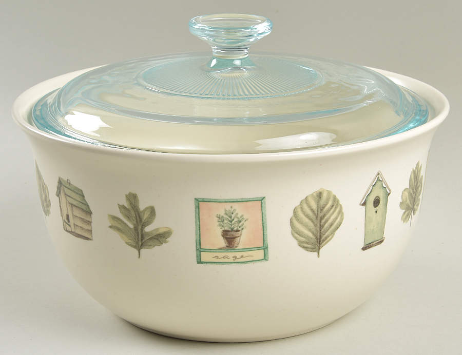 Naturewood 3 Qt Round Covered Casserole with Glass Lid by Pfaltzgraff-1