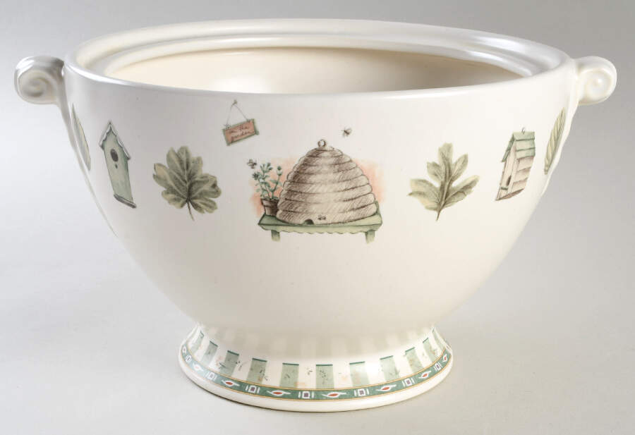 Naturewood Tureen No Lid by Pfaltzgraff-1