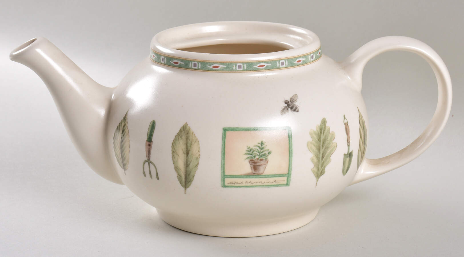Naturewood Teapot No Lid by Pfaltzgraff-1