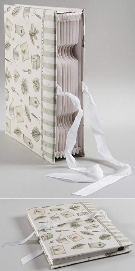 Naturewood Accordion Holder by Pfaltzgraff-1