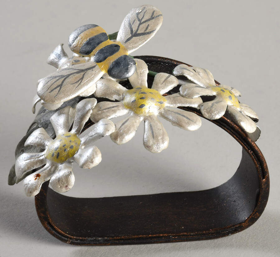 Naturewood Metal Napkin Ring by Pfaltzgraff-1