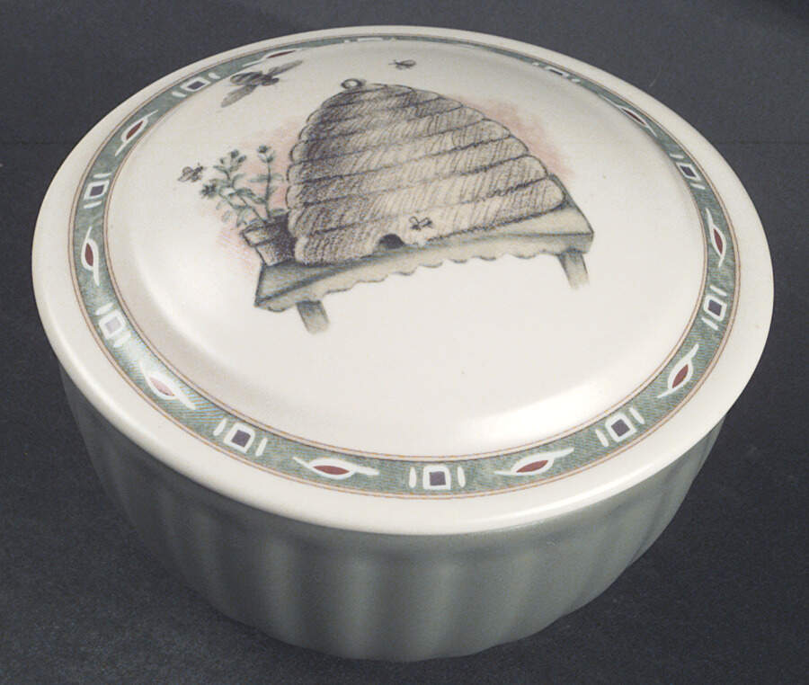 Naturewood Candle Votive & Lid by Pfaltzgraff-1