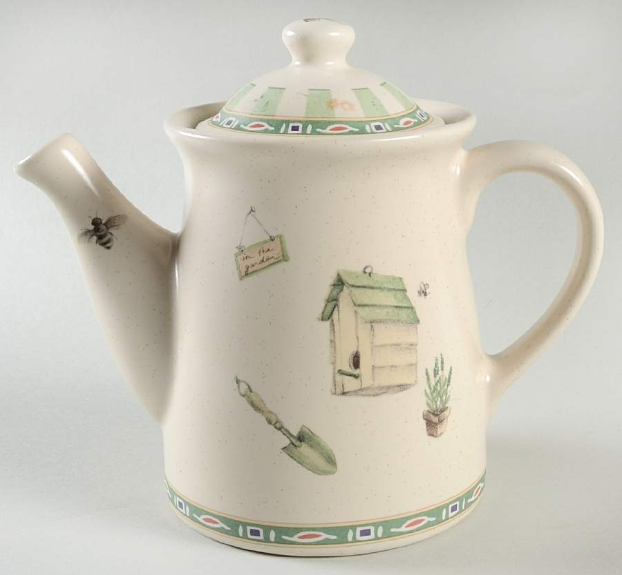 Naturewood Mini Coffee Pot & Lid by Pfaltzgraff-1