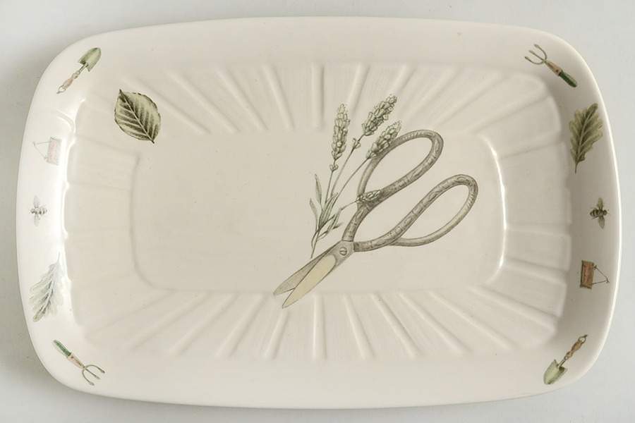 Naturewood 14" Sculptured Rectangular Platter by Pfaltzgraff-1