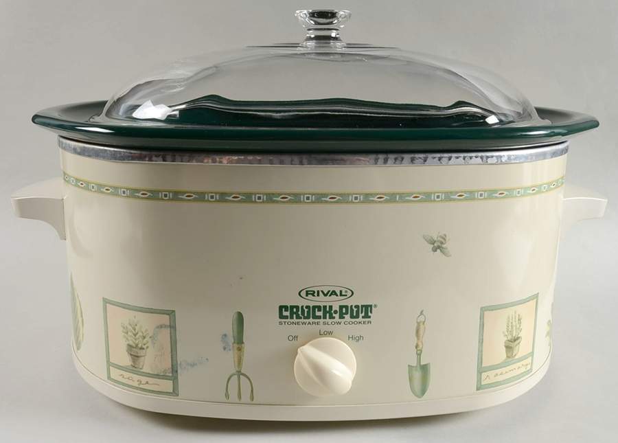 Naturewood Crock Pot with Lid & Insert by Pfaltzgraff-1