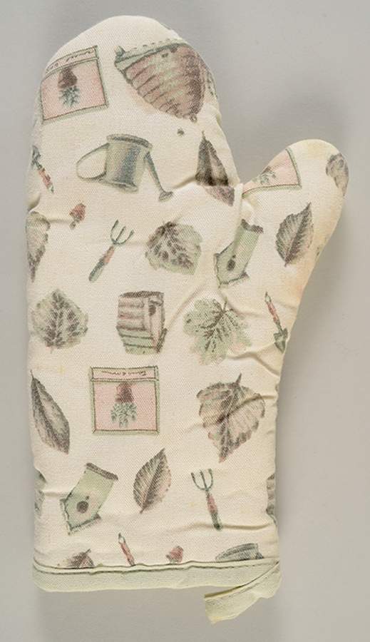 Naturewood Cloth Oven Mitt by Pfaltzgraff-1