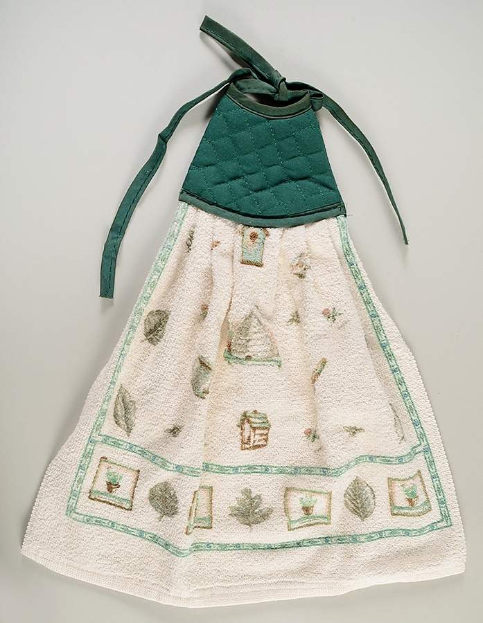 Naturewood Cloth Tie Towel by Pfaltzgraff-1