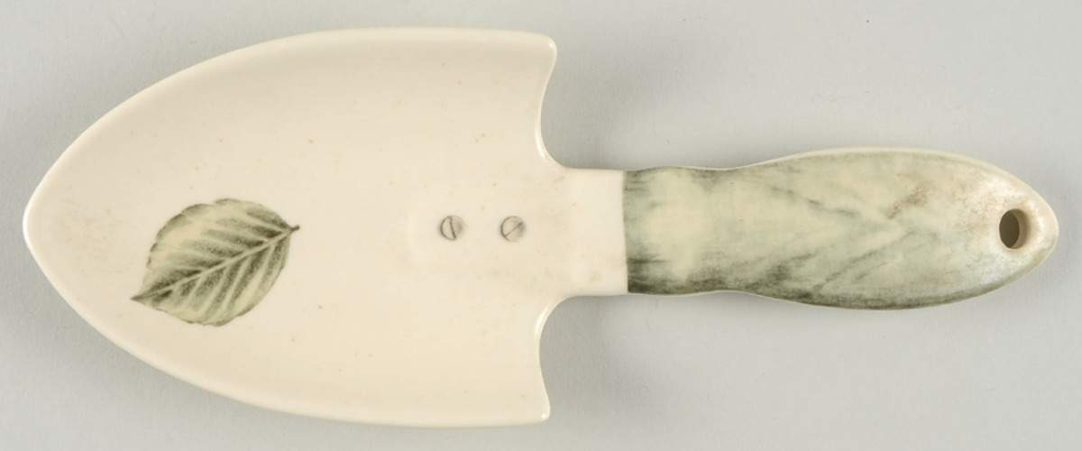 Naturewood Spoon Rest/Holder (Holds 1 Spoon) by Pfaltzgraff-1