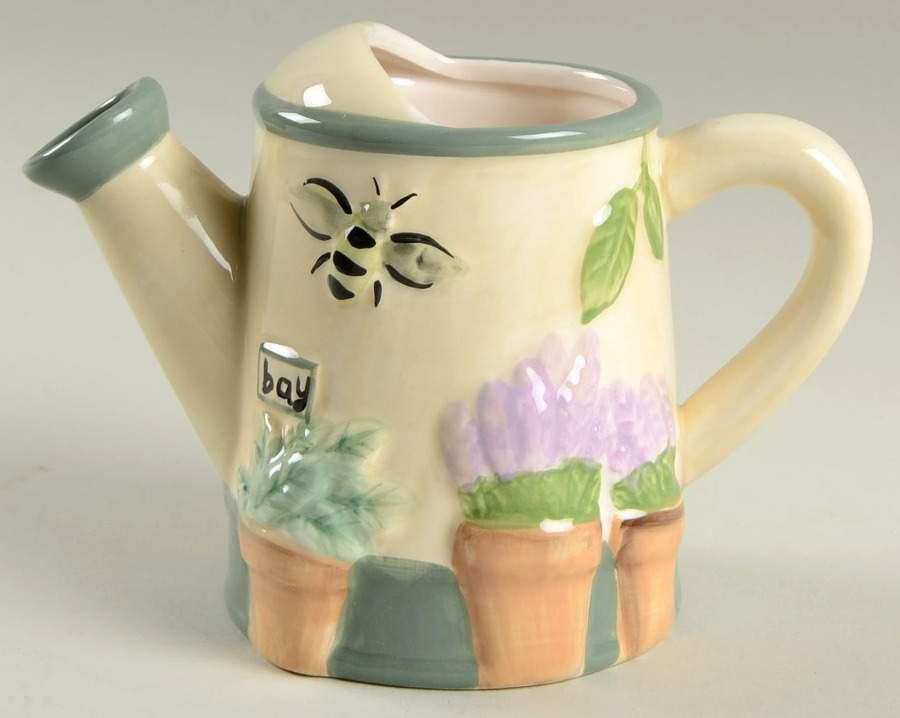 Naturewood Figural Creamer by Pfaltzgraff-1
