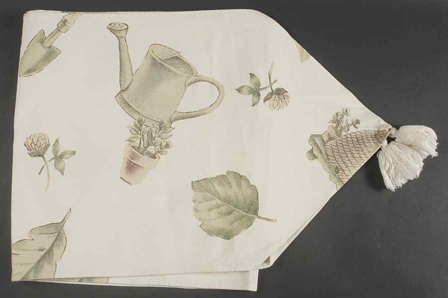Naturewood 13" X 66" Cloth Table Runner by Pfaltzgraff-1