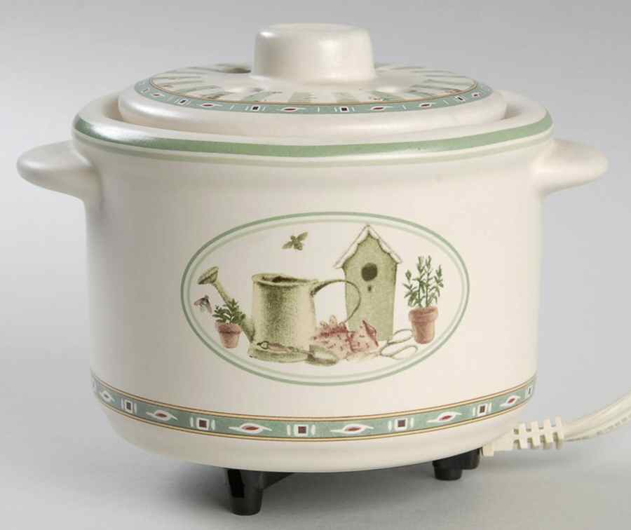 Naturewood Electric Potpourri Warmer with Lid by Pfaltzgraff-1