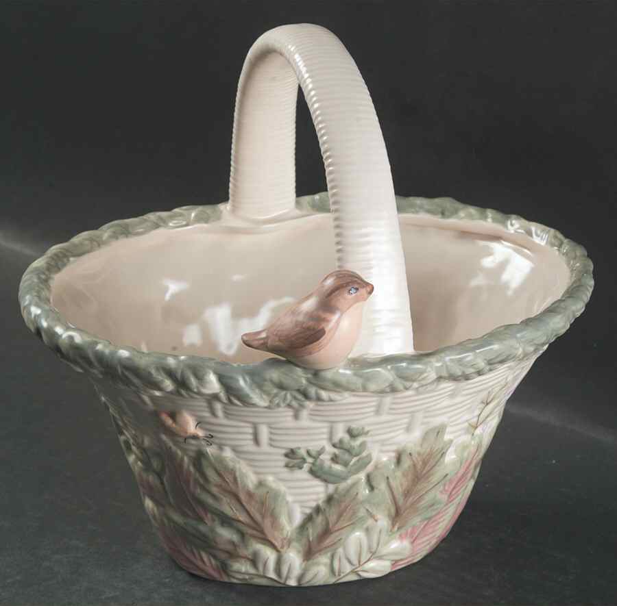 Naturewood Sculpted Basket by Pfaltzgraff-1