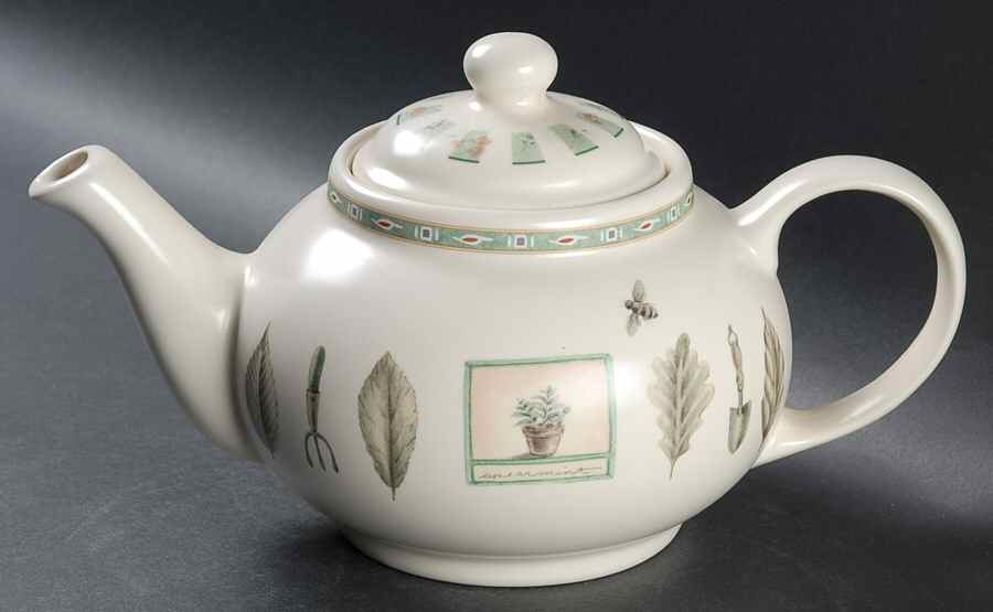 Naturewood Teapot & Lid by Pfaltzgraff-1