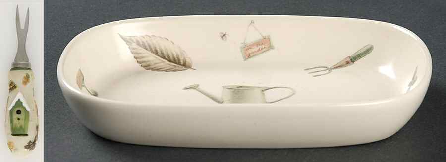 Naturewood Hors d'Oeuvre Set (Tray and Fork) by Pfaltzgraff-1