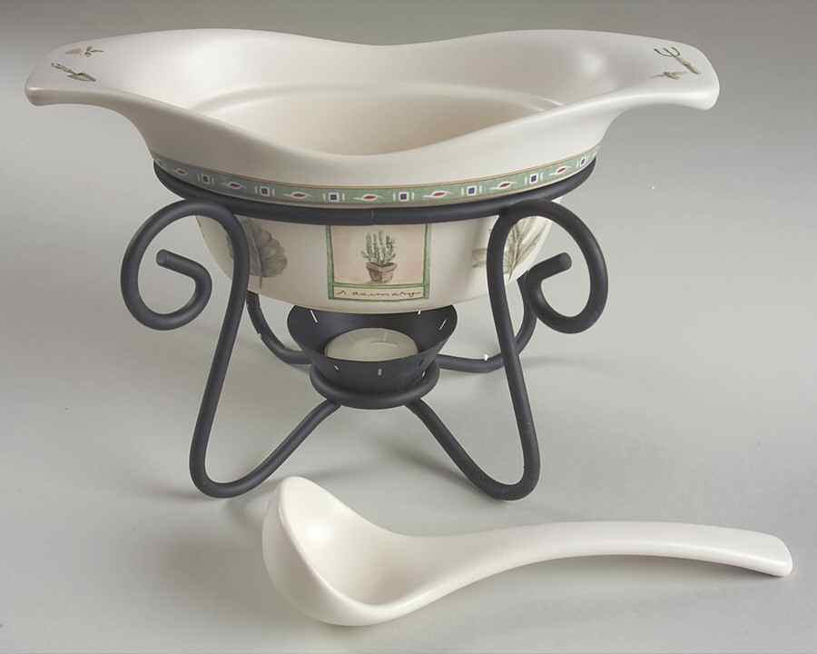 Naturewood Gravy Server & Ladle & Metal Stand by Pfaltzgraff-1