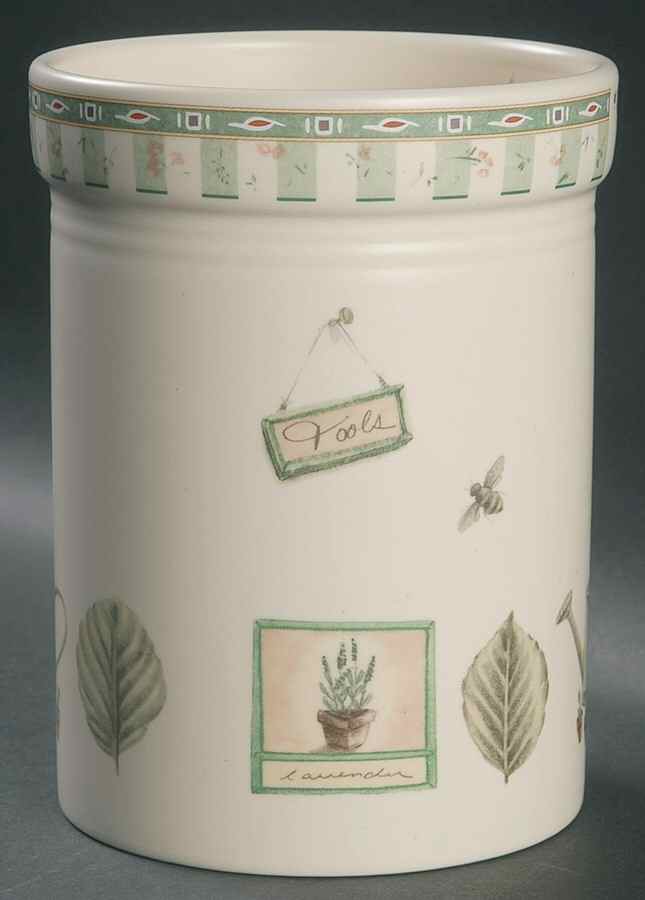 Naturewood Utensil Holder by Pfaltzgraff-1