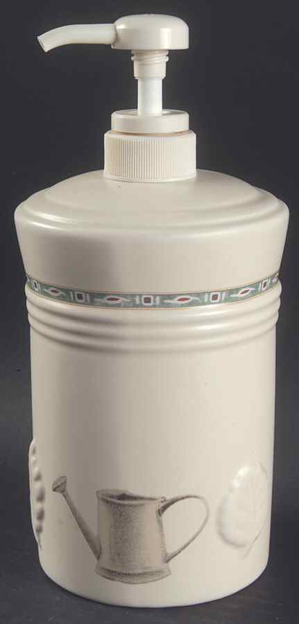Naturewood Soap Dispenser by Pfaltzgraff-1