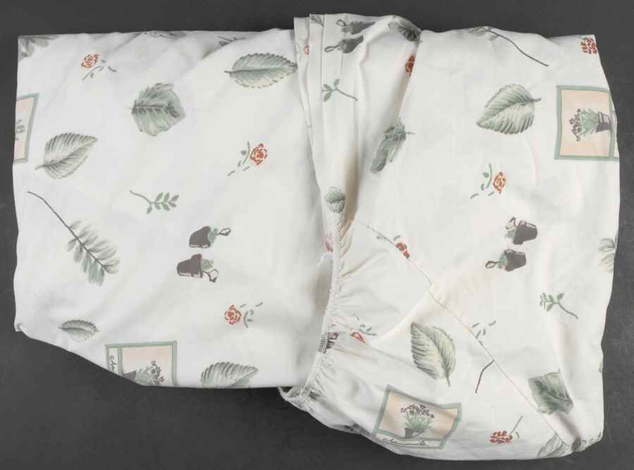 Naturewood Full Fitted Sheet by Pfaltzgraff-1