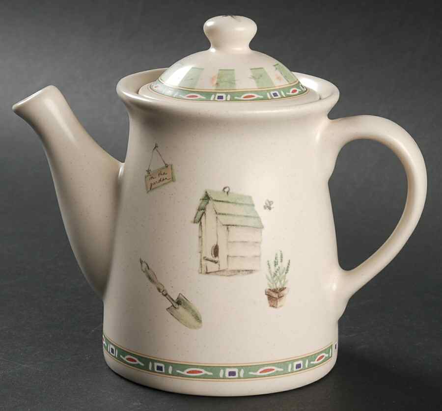 Naturewood Mini Coffee Pot & Lid by Pfaltzgraff-1