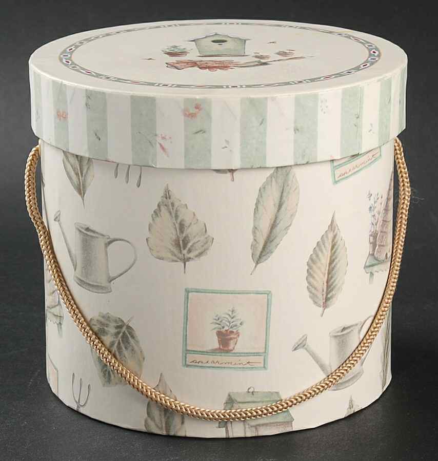 Naturewood Small Round Paper Nesting Box by Pfaltzgraff-1