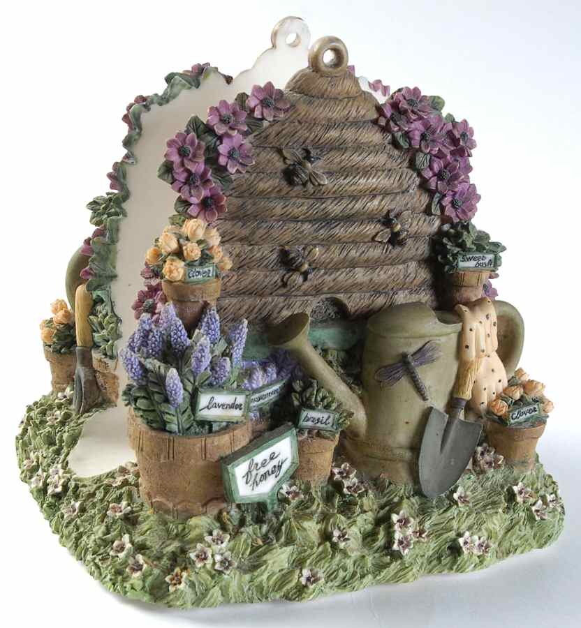 Naturewood Figural Napkin Holder by Pfaltzgraff-1