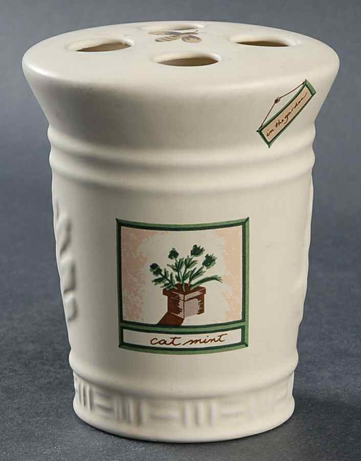 Naturewood Toothbrush Holder by Pfaltzgraff-1