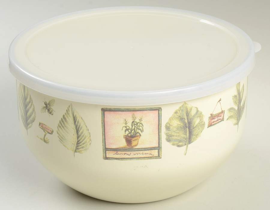 Naturewood 7 3/4" Metal Bowl W/Plastic Lid by Pfaltzgraff-1